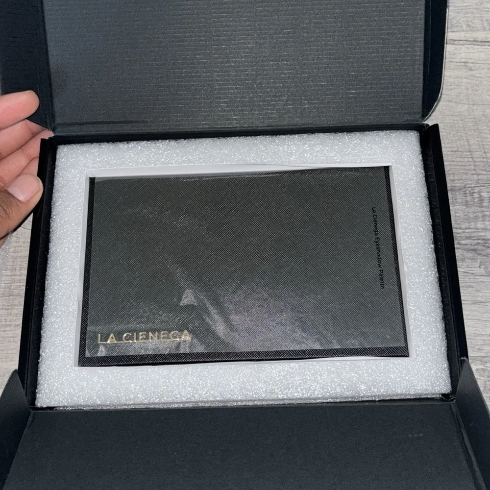 Adept Cosmetics La Cienega palette